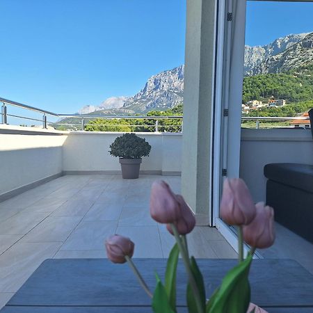Apartment Anny De Luxe With Sea View Makarska Exteriör bild