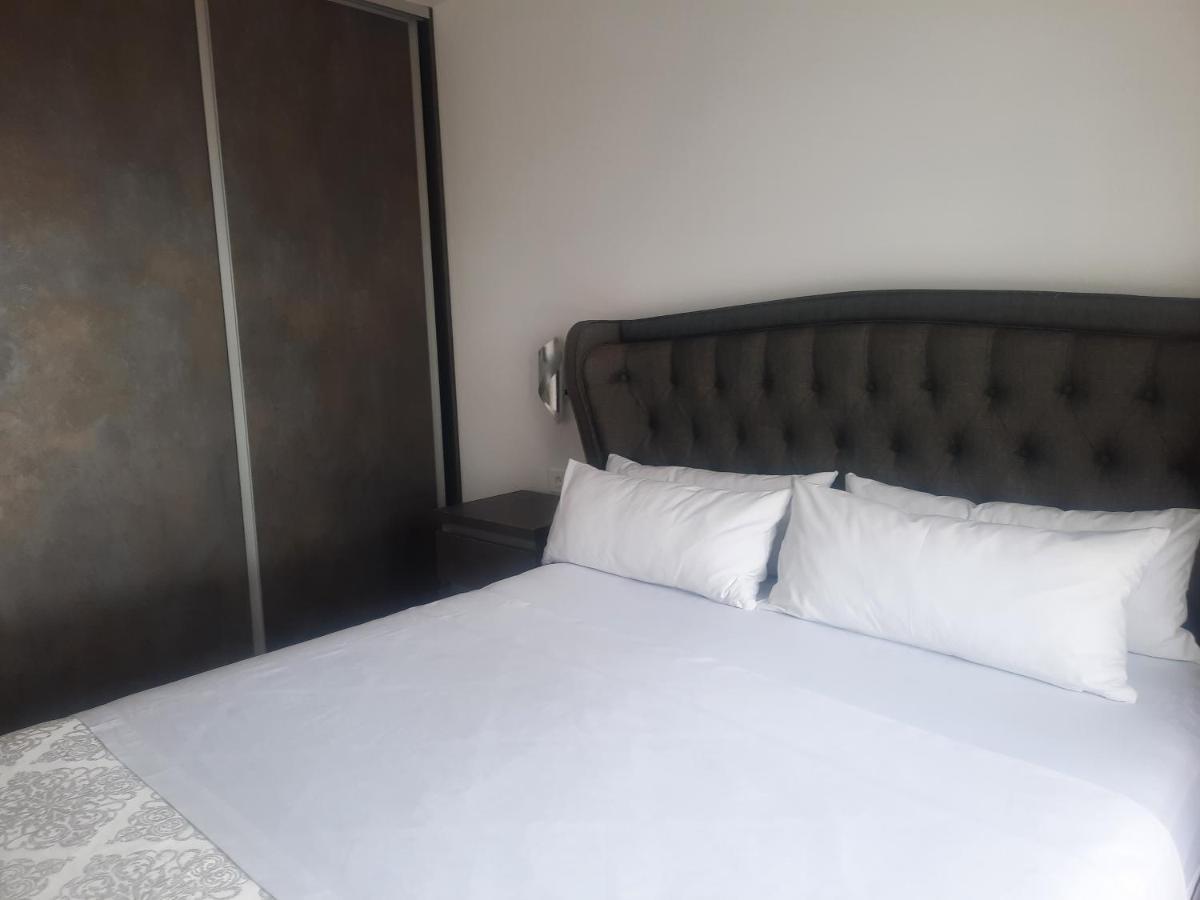 Apartment Anny De Luxe With Sea View Makarska Exteriör bild